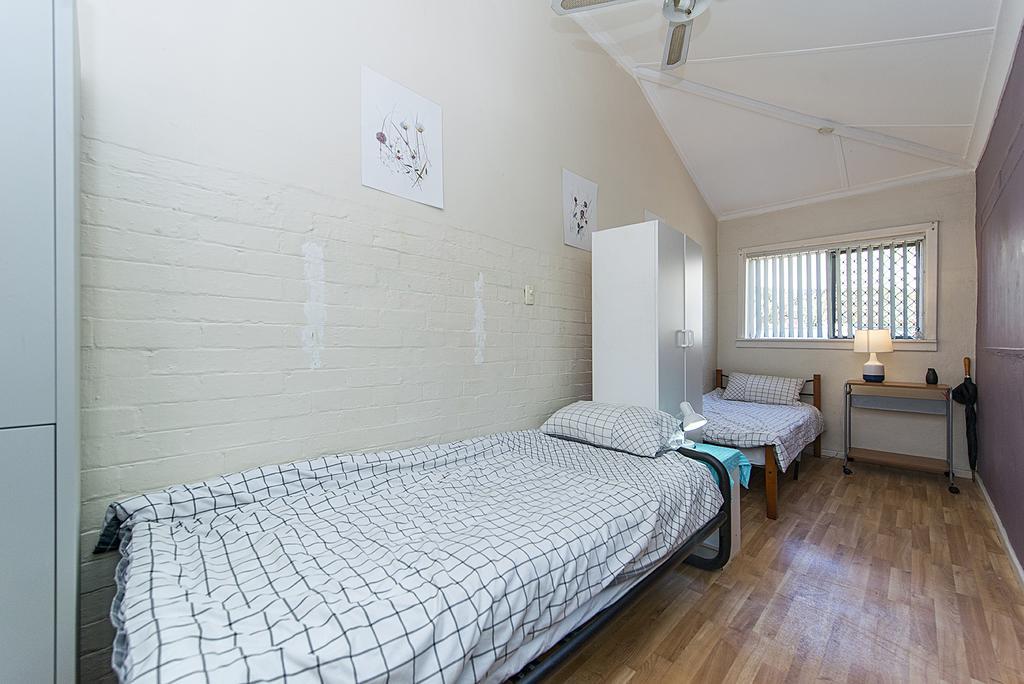 Victoria Park Lodge Perth Ngoại thất bức ảnh